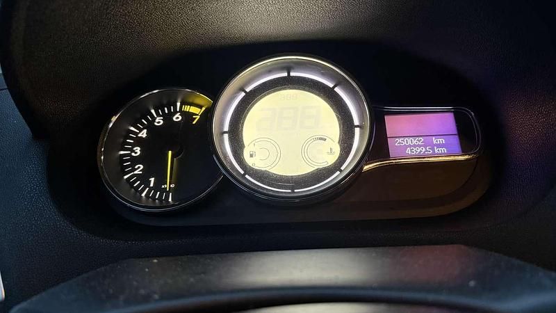 Occasion Renault Mégane GrandTour Dynamique 131 PK (96 kW) 2010 Grijs Stationwagen