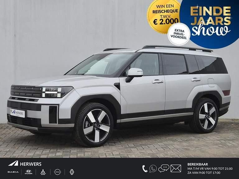 Typhoon silver metallic (t2x) Occasion 2025 Hyundai Santa Fe SUV | € 47.935 (Eerlijke prijs) - Afbeelding 1/4