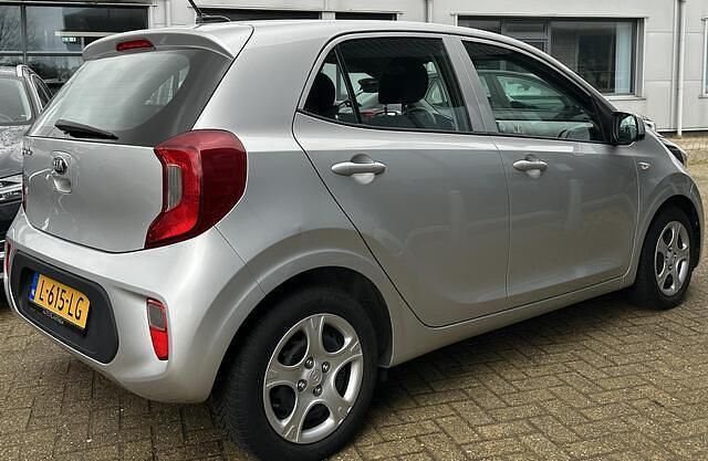 Occasion Kia Picanto Comfort 67 PK (49 kW) 2021 Grijs Hatchback