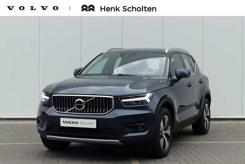 Blauw, metallic lak Gebruikt 2021 Volvo XC40 Inscription SUV | € 32.950 (Eerlijke prijs) - Afbeelding 1/4