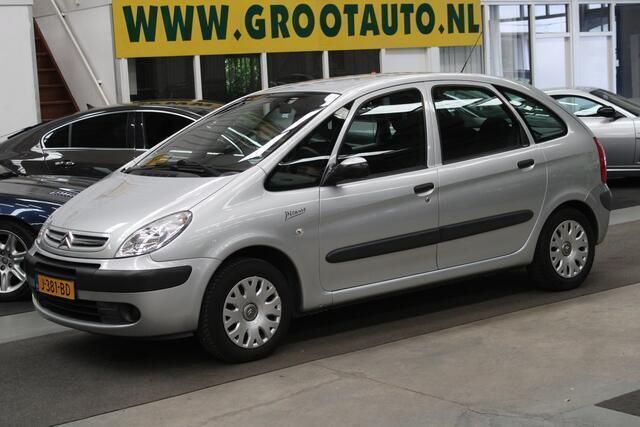Grijs Gebruikt 2005 Citroën Xsara Picasso MPV | € 1.444 (Eerlijke prijs) - Afbeelding 1/4