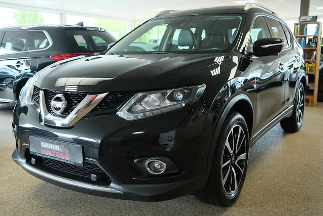 Zwart Gebruikt 2017 Nissan X-Trail Tekna SUV | € 18.950 (Eerlijke prijs) - Afbeelding 1/4