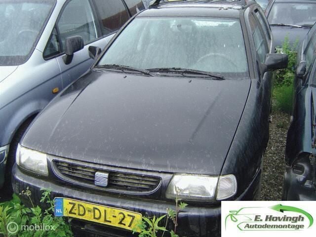 Occasion Seat Cordoba SE 75 PK (55 kW) 1999 Zwart Stationwagen