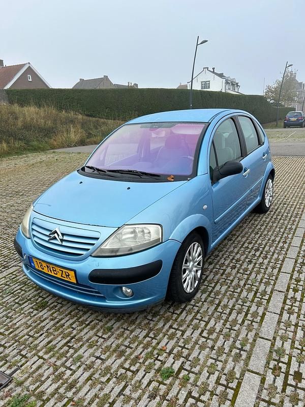 Blauw Gebruikt 2003 Citroën C3 Exclusive Hatchback | € 999 (Eerlijke prijs) - Afbeelding 1/4