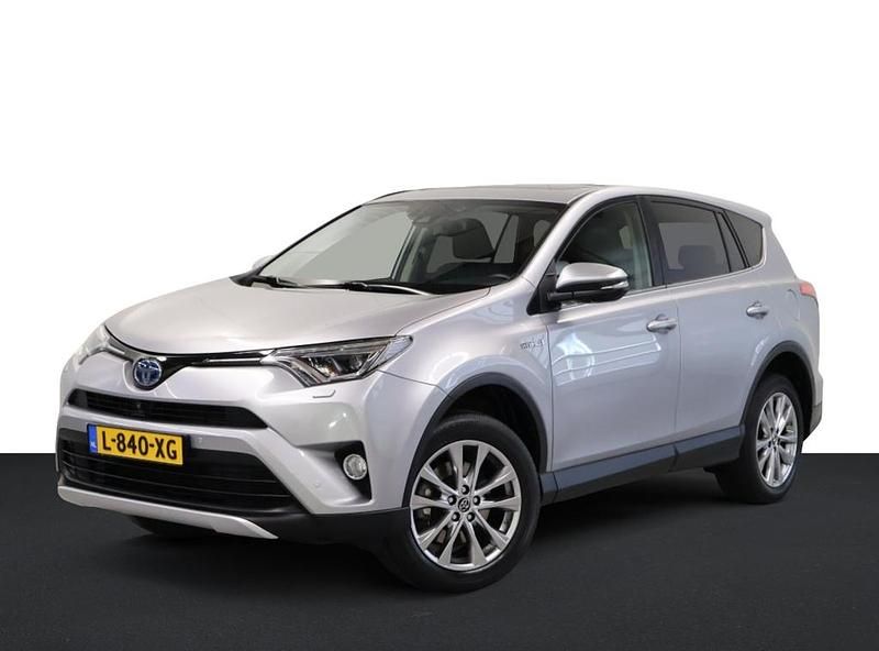 Grijs Gebruikt 2019 Toyota RAV4 Executive SUV | € 27.950 (Goede deal) - Afbeelding 1/4