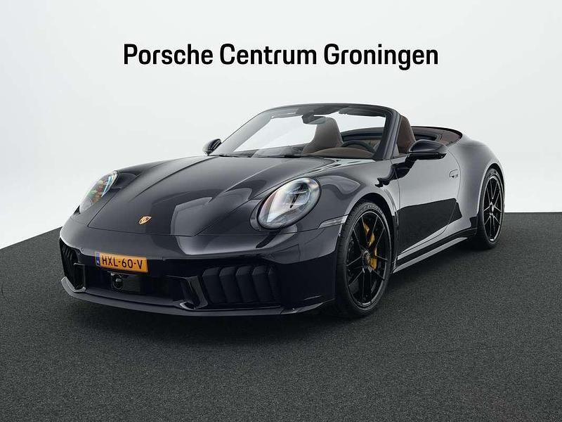 Zwart Nieuw 2025 Porsche 911 Carrera GTS Cabriolet | € 284.900 (Duur) - Afbeelding 1/4