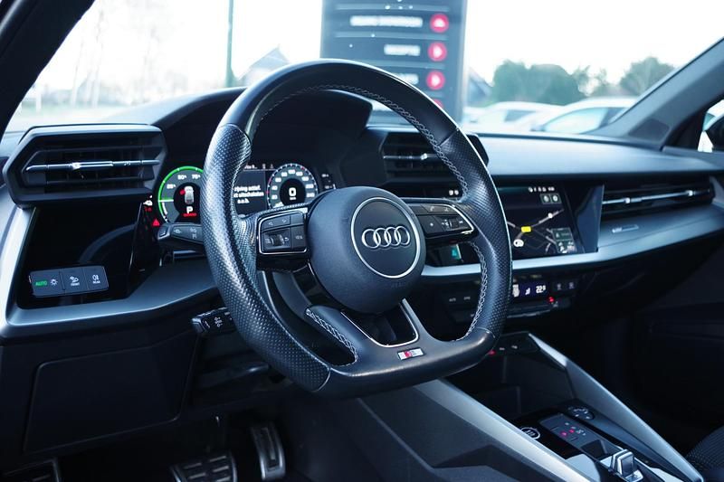 Occasion Audi A3 Sportback e-tron S-Line 204 PK (150 kW) 2022 Grijs Hatchback