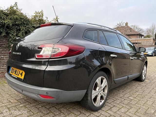 Occasion Renault Mégane GrandTour Dynamique 131 PK (96 kW) 2010 Zwart (metallic) Stationwagen