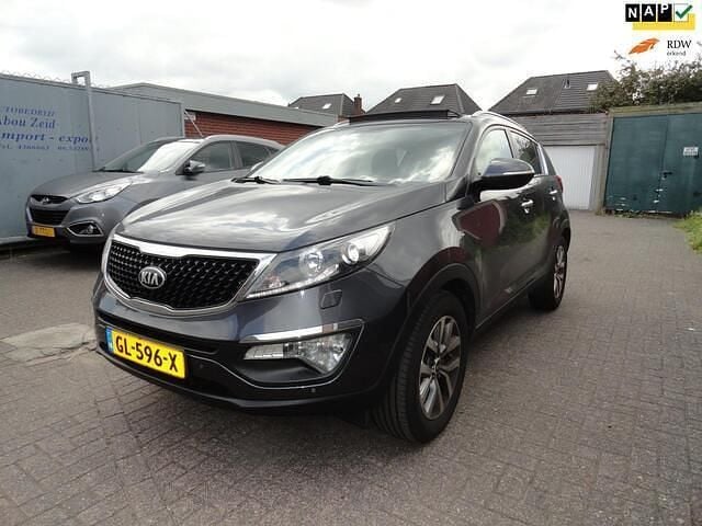 Grijs Gebruikt 2015 Kia Sportage SUV | € 12.950 (Eerlijke prijs) - Afbeelding 1/4