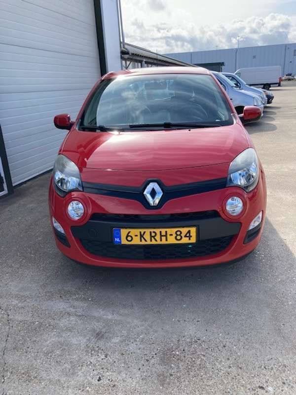 Rood Gebruikt 2013 Renault Twingo Collection Hatchback | € 4.399 (Eerlijke prijs) - Afbeelding 1/4