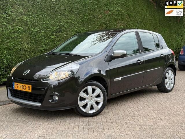 Zwart Gebruikt 2010 Renault Clio II Hatchback | € 4.000 (Iets duurder) - Afbeelding 1/4
