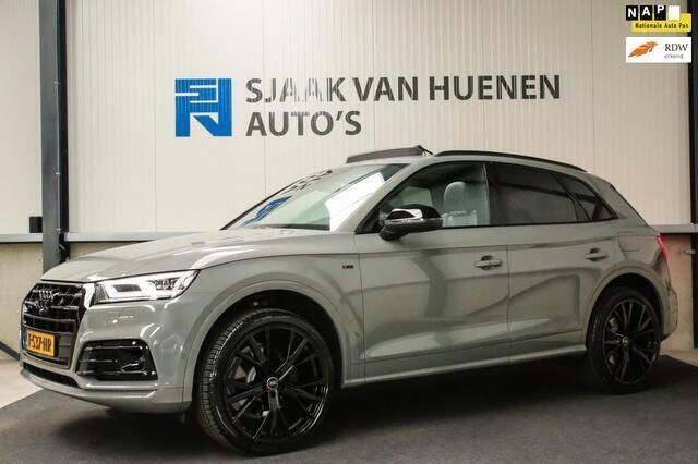 Grijs Occasion 2020 Audi Q5 Competition SUV | € 59.950 - Afbeelding 1/4