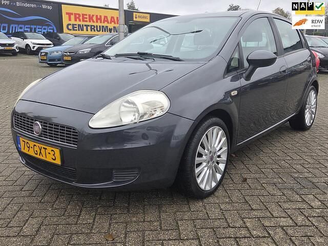 Grijs Occasion 2008 Fiat Grande Punto Dynamic Hatchback | € 2.350 (Eerlijke prijs) - Afbeelding 1/4