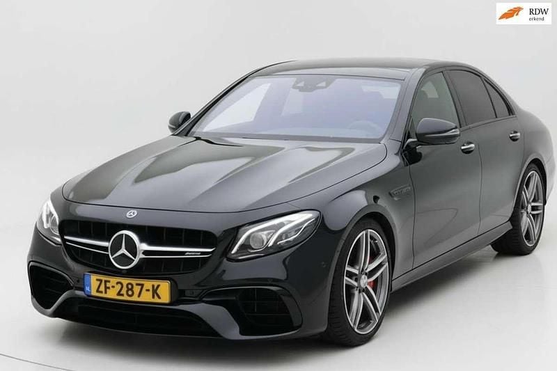 Zwart Occasion 2017 Mercedes E63 AMG Premium Plus Sedan | € 55.995 (Goede deal) - Afbeelding 1/4
