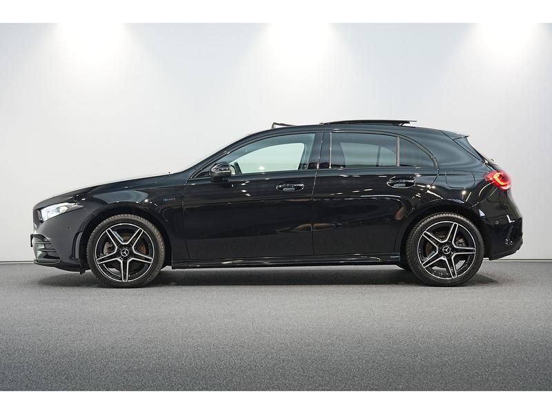 Occasion Mercedes A250 Business 218 PK (160 kW) 2021 Zwart Hatchback
