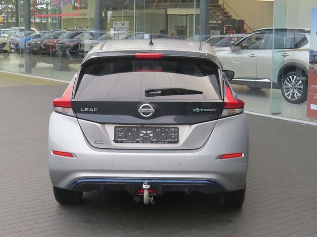Occasion Nissan Leaf N-Connecta 110 kW (150 PK) 2018 Grijs Hatchback