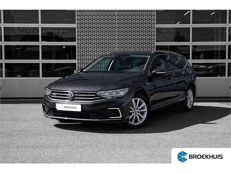 Grijs Gebruikt 2022 VW Passat Business Stationwagen | € 26.845 (Eerlijke prijs) - Afbeelding 1/4
