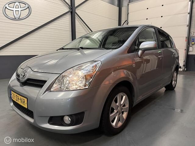 Grijs Occasion 2008 Toyota Verso Luna MPV | € 4.950 (Eerlijke prijs) - Afbeelding 1/4
