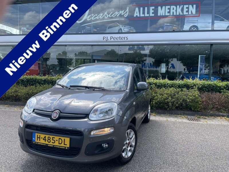 Grijs Gebruikt 2020 Fiat Panda Lounge Hatchback | € 12.750 (Duur) - Afbeelding 1/4