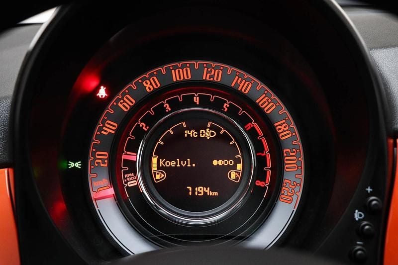 Occasion Fiat 500 Dolcevita 2024 Oranje Hatchback