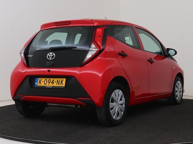 Occasion Toyota Aygo 72 PK (52 kW) 2021 Rood Hatchback