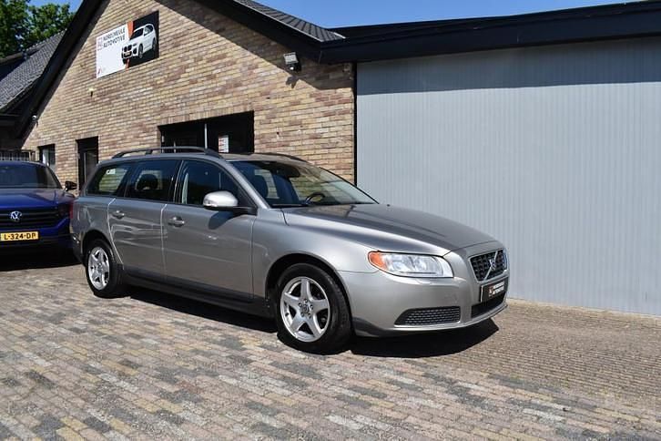 Occasion Volvo V70 Momentum 146 PK (107 kW) 2009 Grijs Stationwagen