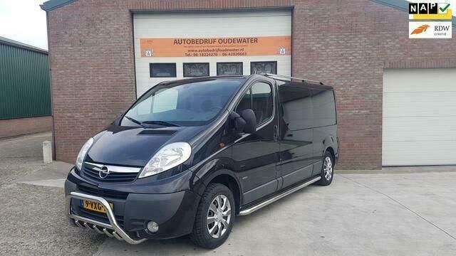 Zwart Gebruikt 2012 Opel Vivaro Van | € 10.499 - Afbeelding 1/4