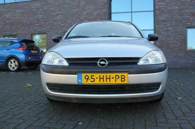 Occasion Opel Corsa 75 PK (55 kW) 2001 Grijs Hatchback