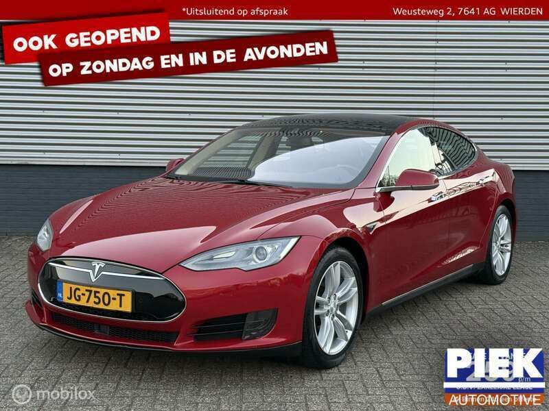 Rood Gebruikt 2016 Tesla Model S Sedan | € 15.999 (Eerlijke prijs) - Afbeelding 1/3