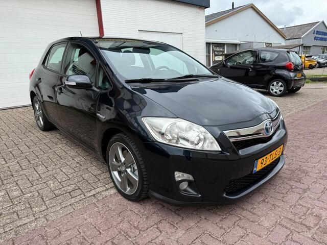 Occasion Toyota Auris Executive 99 PK (72 kW) 2012 Grijs Hatchback