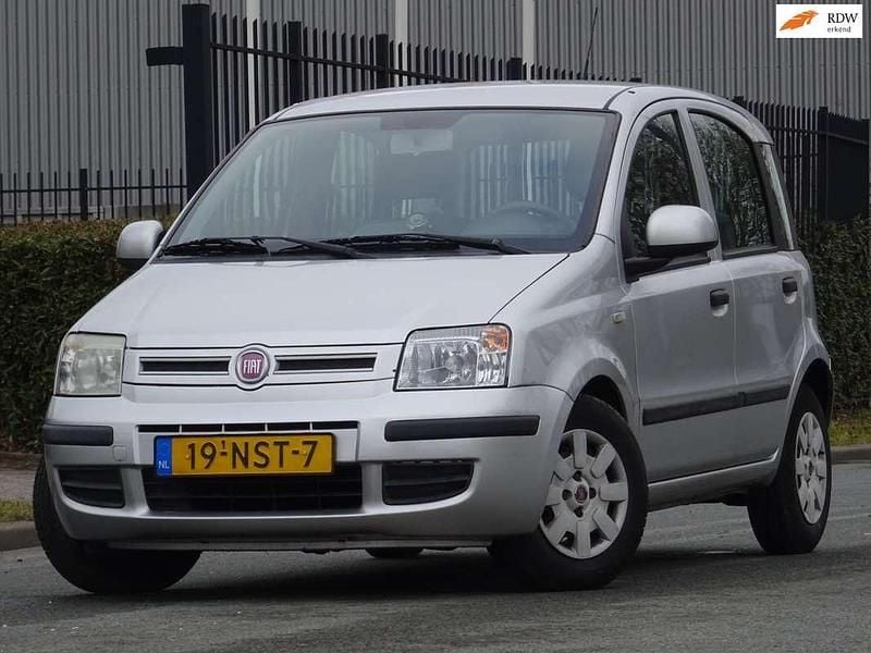 Grijs Occasion 2010 Fiat Panda Active Hatchback | € 1.799 (Goede deal) - Afbeelding 1/4