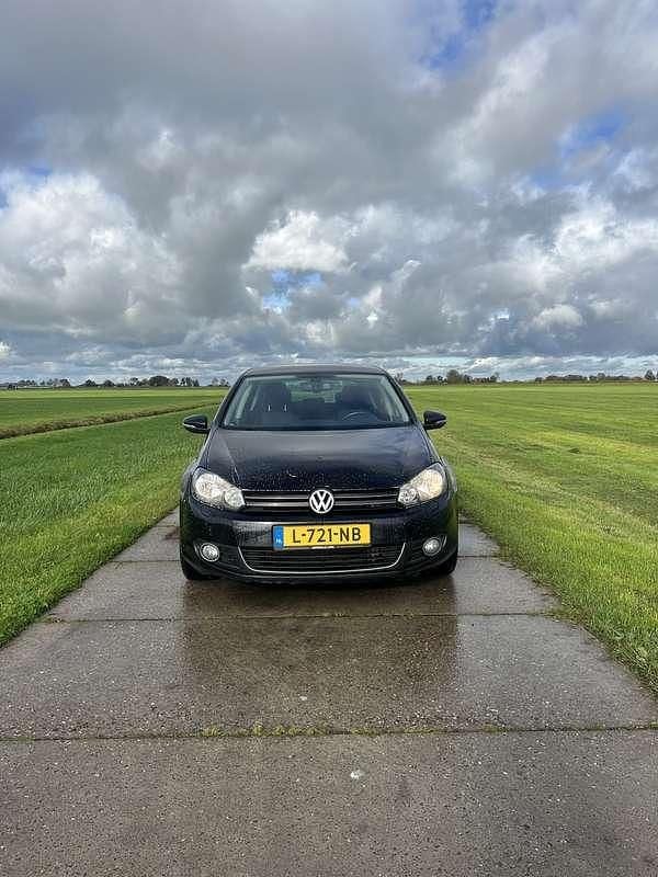Zwart Gebruikt 2011 VW Golf VI Trendline Stationwagen | € 3.500 (Goede deal) - Afbeelding 1/4