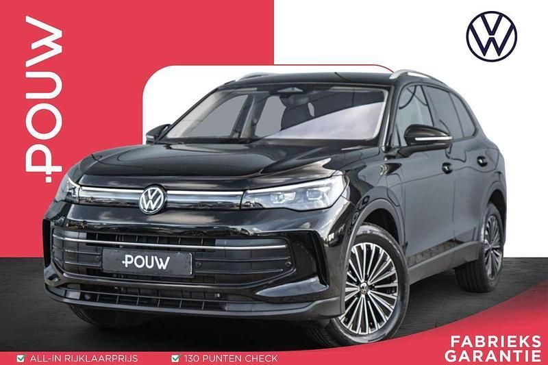 Zwart Nieuw 2025 VW Tiguan Edition SUV | € 48.900 (Super prijs) - Afbeelding 1/4