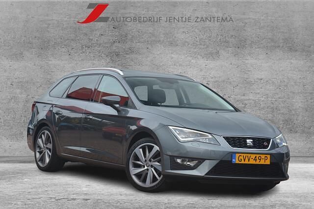 Grijs Gebruikt 2016 Seat Leon ST FR Stationwagen | € 15.900 (Eerlijke prijs) - Afbeelding 1/4