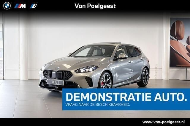 Grijs Gebruikt 2024 BMW 120 M Sport Hatchback | € 41.900 (Goede deal) - Afbeelding 1/4
