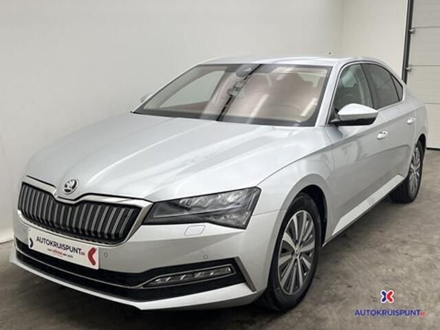 Zilver Gebruikt 2021 Skoda Superb Style Sedan | € 27.900 (Eerlijke prijs) - Afbeelding 1/4