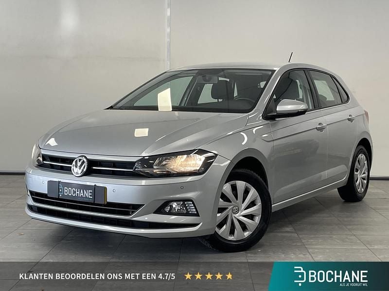 Grijs Gebruikt 2020 VW Polo Comfortline Hatchback | € 14.195 (Eerlijke prijs) - Afbeelding 1/4