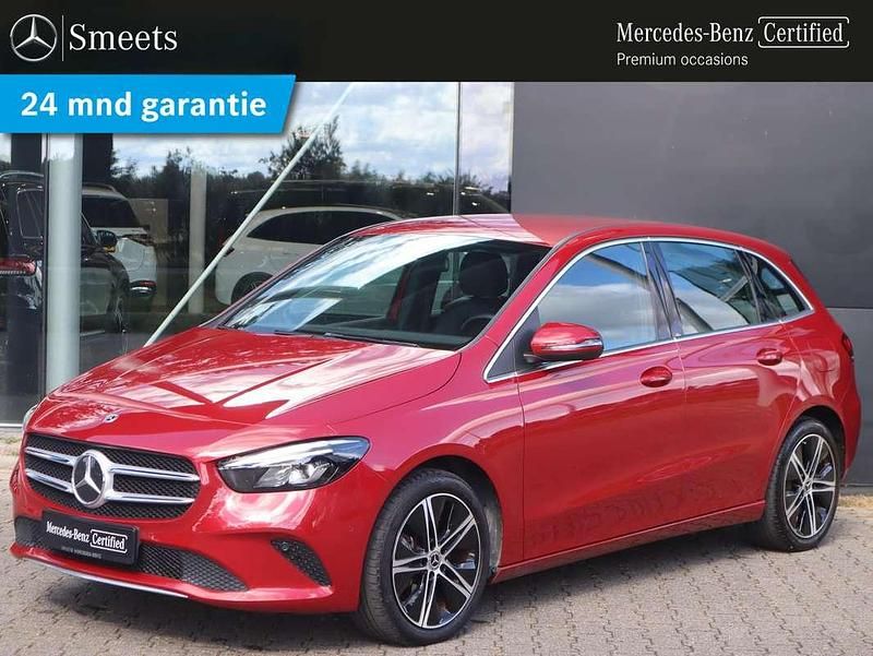 Rood Gebruikt 2022 Mercedes B250e Advantage MPV | € 28.444 (Eerlijke prijs) - Afbeelding 1/3