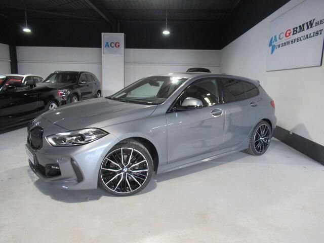 Occasion BMW 118 Shadowline 136 PK (100 kW) 2023 Grijs Hatchback