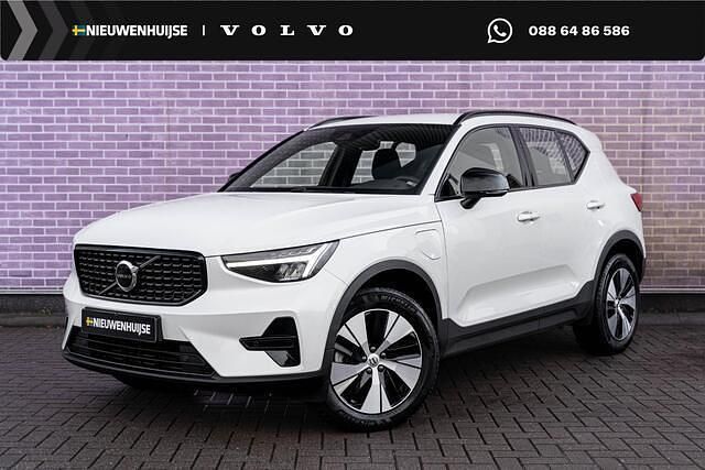 Wit Occasion 2023 Volvo XC40 Core SUV | € 38.899 (Eerlijke prijs) - Afbeelding 1/4