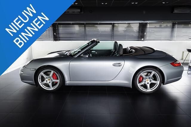 Zilver, metallic lak Gebruikt 2006 Porsche 911 Carrera 4S Cabriolet Cabriolet | € 61.900 (Super prijs) - Afbeelding 1/4