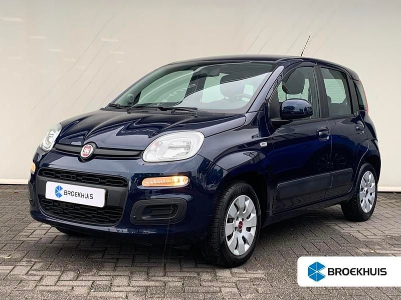 Blauw Gebruikt 2017 Fiat Panda Pop Star Hatchback | € 7.940 (Eerlijke prijs) - Afbeelding 1/4