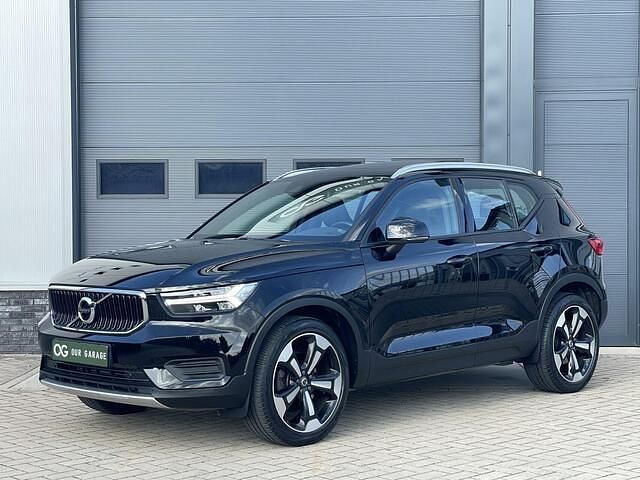 Zwart Gebruikt 2019 Volvo XC40 Momentum SUV | € 24.900 (Goede deal) - Afbeelding 1/4