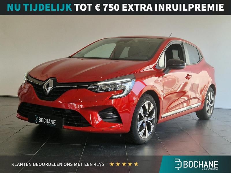 Rood Gebruikt 2023 Renault Clio V Evolution Hatchback | € 19.445 (Iets duurder) - Afbeelding 1/4