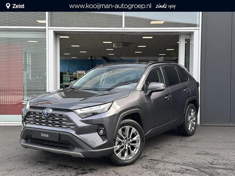 Ash grey (donker grijs) Occasion 2022 Toyota RAV4 Hybrid Executive SUV | € 39.895 (Eerlijke prijs) - Afbeelding 1/4