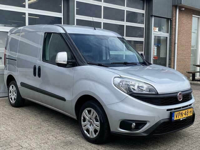 Grijs Gebruikt 2016 Fiat Doblò MPV | € 10.950 (Duur) - Afbeelding 1/4