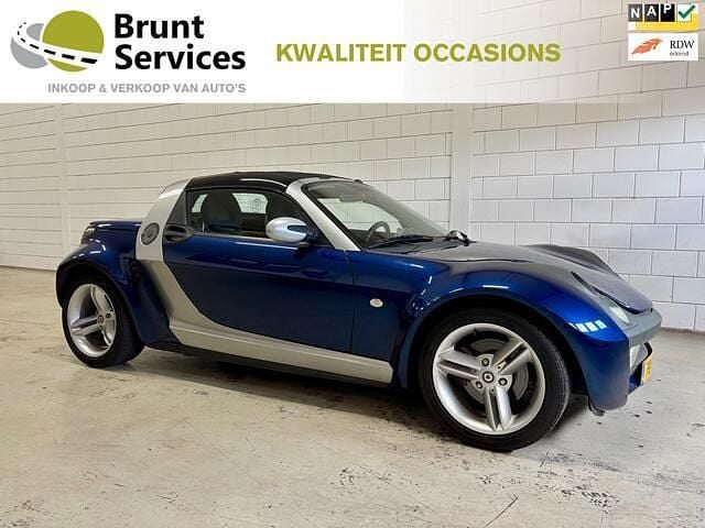Grijs Gebruikt 2004 Smart Roadster Cabriolet | € 6.450 (Eerlijke prijs) - Afbeelding 1/4