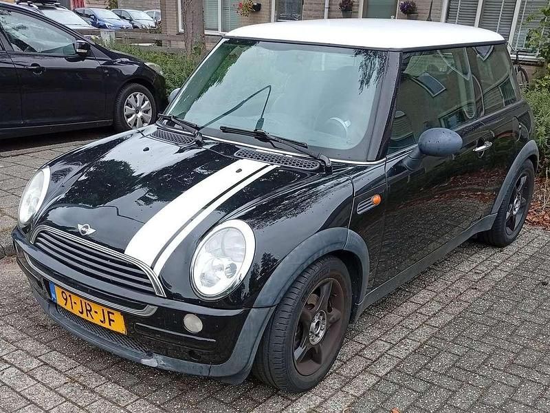 Zwart Gebruikt 2002 Mini Cooper Pepper Hatchback | € 1.000 (Eerlijke prijs) - Afbeelding 1/4