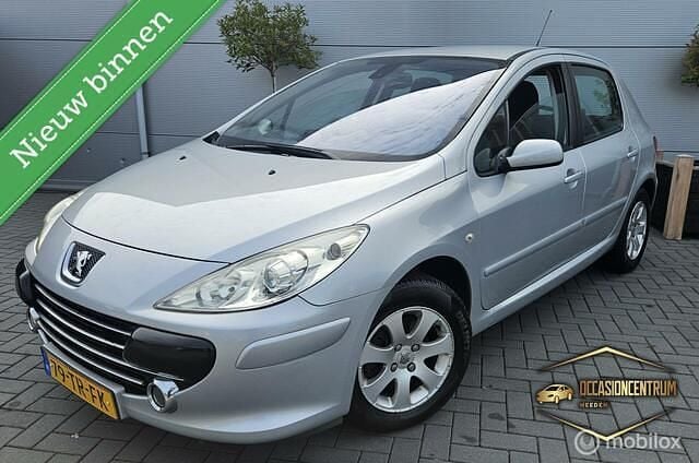 Grijs Gebruikt 2007 Peugeot 307 Premium Hatchback | € 1.699 (Goede deal) - Afbeelding 1/4