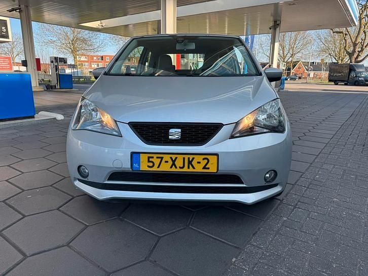 Gebruikt 2012 Seat Mii Hatchback | € 2.250 - Afbeelding 1/4